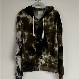 Free People women’s small velour Tie-Dye Hoodie